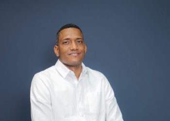 Regidor Sandy Báez denuncia prolongados apagones en Padre Las Casas