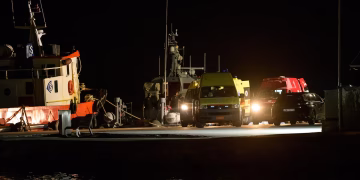 Suben a 15 los inmigrantes muertos en un choque con un barco guardacostas griego