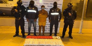 Una mujer venezolana es detenida en Ecuador con 160 explosivos de un grupo criminal