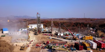 Al menos siete trabajadores muertos tras un accidente en una mina de oro en el este de China