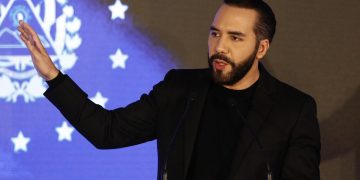 Bukele critica a ministro hondureño que cuestionó su modelo de seguridad