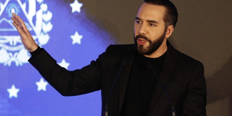 Bukele critica a ministro hondureño que cuestionó su modelo de seguridad