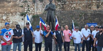La “Caravana por la Patria 2026” convirtió el Malecón en un desfile de historia y civismo