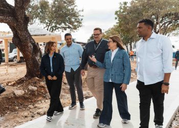 Carolina continúa recorrido por obras del Distrito Nacional