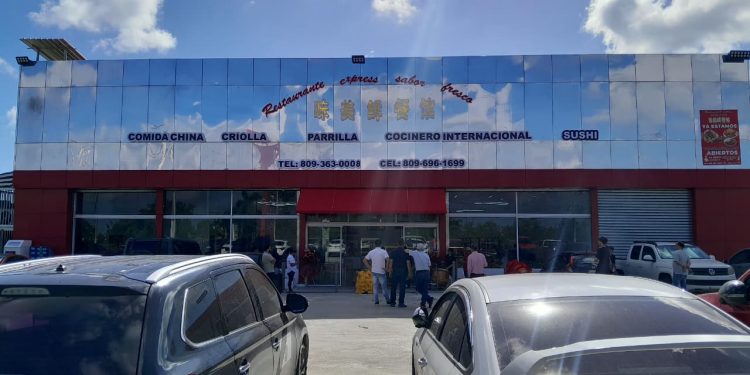 Inauguran restaurante Expresó Sabor Fresco en Villa Mella