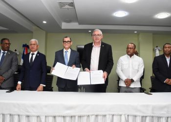 Ministerio de Trabajo y la ITF acuerdan cooperación para fortalecer los derechos laborales en el sector transporte