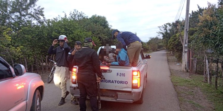 DGM ejecuta operativos de interdicción migratoria a nivel nacional; detiene 2,481 extranjeros y deporta 2,560