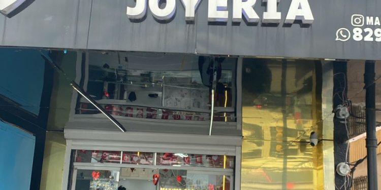 DICRIM asume investigación de asalto a joyería en San Pedro de Macorís