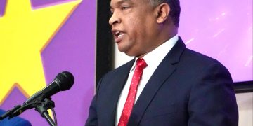 "Reducción del déficit en SeNaSa puede ser sobre el costo de pérdida de vidas humanas", alerta Yván Lorenzo