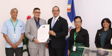 Defensa Pública recibe conferencia magistral sobre ética y existencialismo impartida por el Dr. Ricardo Nieves