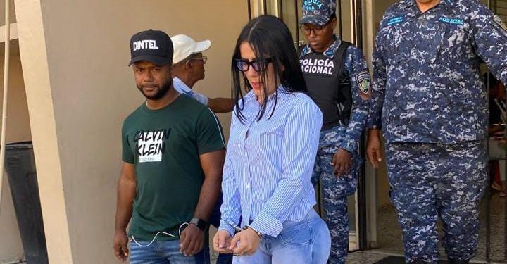 Condenan a dos años de cárcel venezolana por agredir una compratiota 