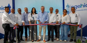 Presidente Abinader inaugura carreteras Puerta del Mulo y Arroyo Seco en Santiago Rodríguez 