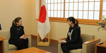 Carolina fortalece relaciones con Japón y plantea cooperación en semiconductores, sostenibilidad y modernización institucional