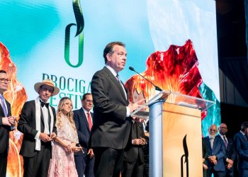 Procigar reconoce a Ito Bisonó por fortalecer la industria del tabaco y elevar sus exportaciones a niveles históricos