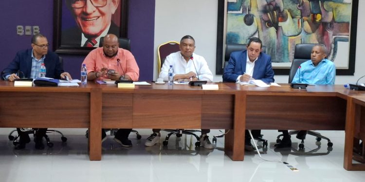 Yván Lorenzo solicita a Abinader declarar en Estado de emergencia a provincia Sánchez Ramírez por contaminación en presa de Hatillo