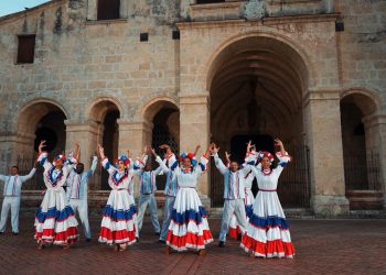 Agrupación “Lo de Aki” estrena álbum “Playlist” para celebrar con merengue la independencia dominicana