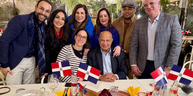 Programa “Todo te lo cuento”, dirigido por la comunicadora Stephanie Barry, celebró aniversario de la Independencia Nacional Dominicana en Italia 