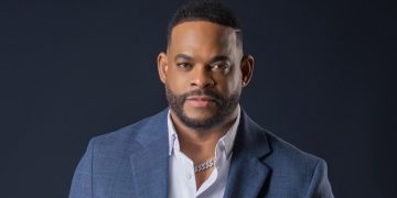 Equipo de Yiyo Sarante aclara que artista viaja con documentación legal y niega vínculos con irregularidades