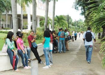 Gobierno financiará US$38 millones para el pago de empleados en formación