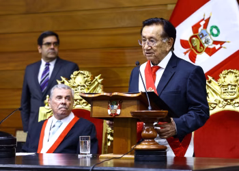 José María Balcázar es el nuevo presidente de Perú tras la censura de José Jerí