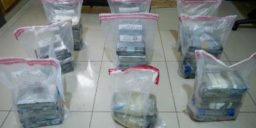 Incautan 42 paquetes de presunta cocaína en costas de Higüey