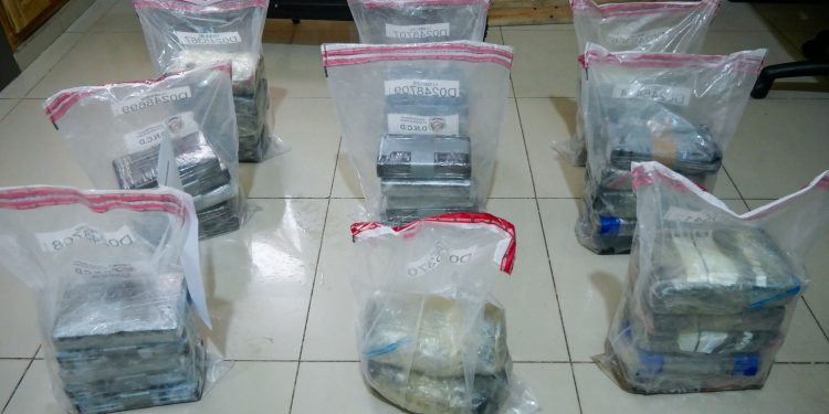 Incautan 42 paquetes de presunta cocaína en costas de Higüey
