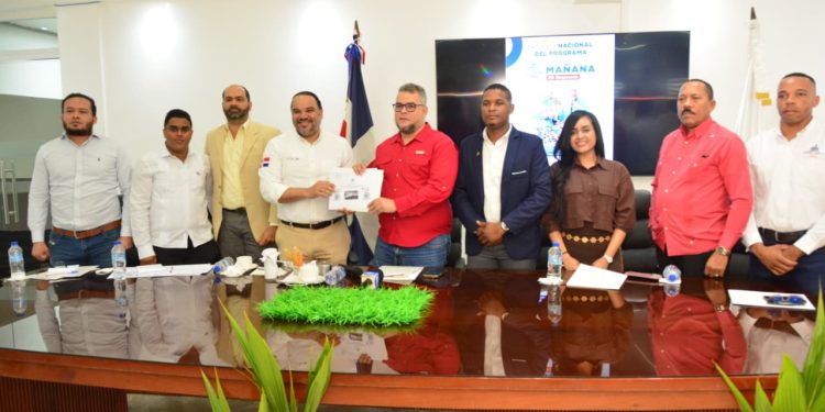 "Estamos logrando el sueño de que los jóvenes vuelvan al campo", Hecmilio Galván