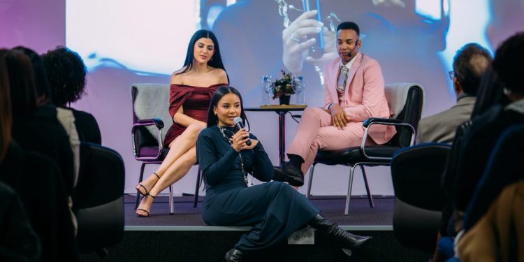 Tania Medina reafirma su liderazgo internacional con “La Belleza de Amarme” en Madrid