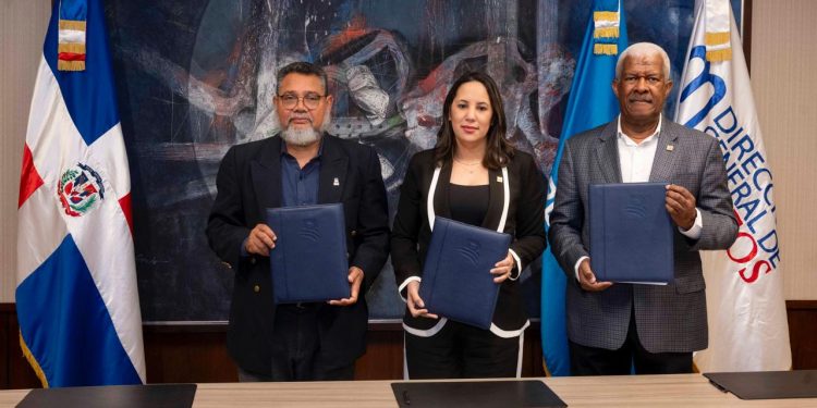Banreservas y DGM formalizan marco de colaboración entre museos de Santiago