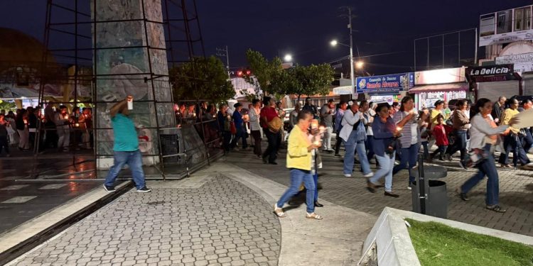 Realizan encendido de velas en distintos puntos del país exigiendo justicia por el caso SeNaSa