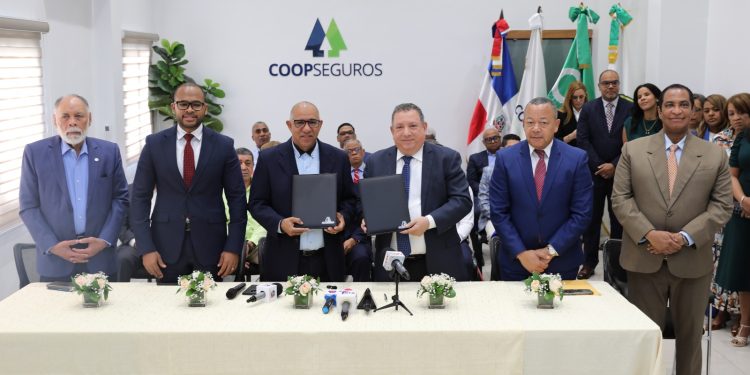 COOPNAMA eleva su respaldo de cooperación a COOPSEGUROS