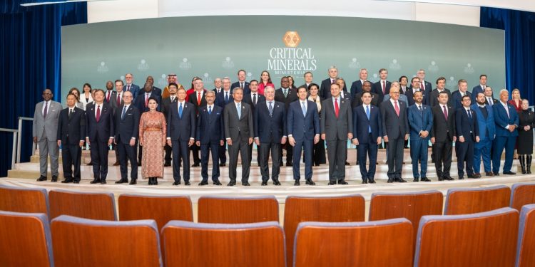 Canciller Roberto Álvarez y ministro Joel Santos participan en reunión sobre minerales críticos convocada por Estados Unidos