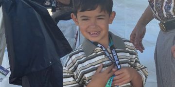 Revelan que el menor del Super Bowl es un actor infantil y se desmontan las especulaciones