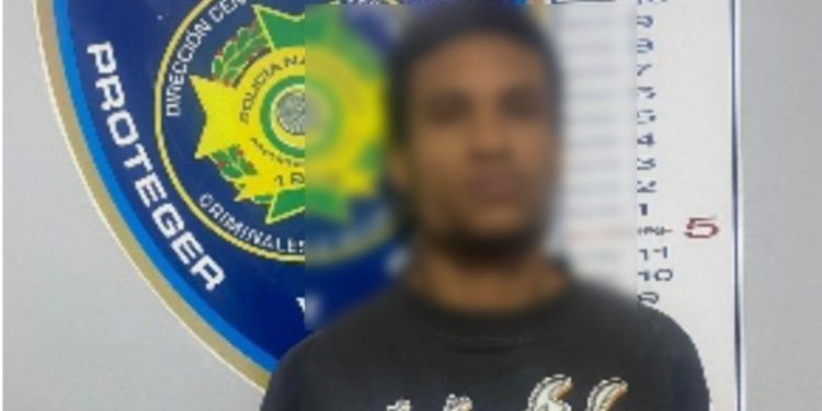 Policía Nacional arresta a “Ratón” por presunto robo en establecimiento comercial de Santiago