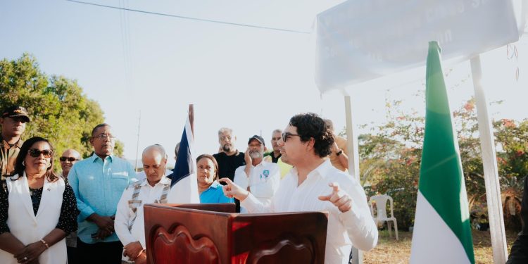 Hostos Rizik devela señalización del Corredor Ecológico Cibao Sur Padre Luis Quinn
