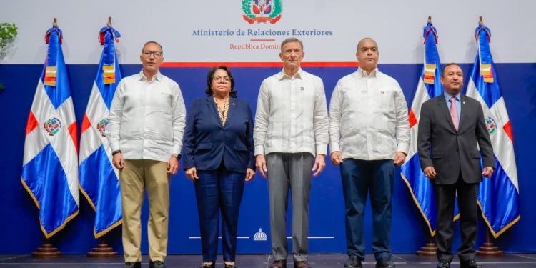 Presidenta de la Cámara de Cuentas fortalece la cultura de transparencia durante el “Entrenamiento Consular” del MIREX