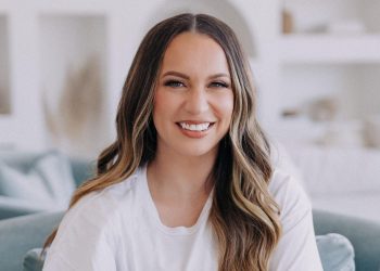 Christine D’Clario presenta su libro “Sanando en el desierto”, disponible el 3 de marzo de 2026