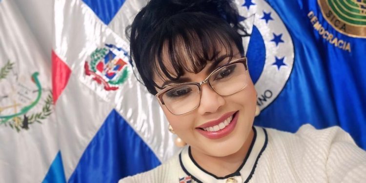 Diputada PARLACEN proclama que mujeres y juventud son la clave para transformar las democracias y garantizar el desarrollo