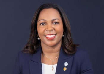 Encuesta otorga primer lugar a la maestra Maribel Lorenzo con más del 54% por ciento para ganar decanato de Economía-UASD