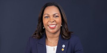 Encuesta otorga primer lugar a la maestra Maribel Lorenzo con más del 54% por ciento para ganar decanato de Economía-UASD