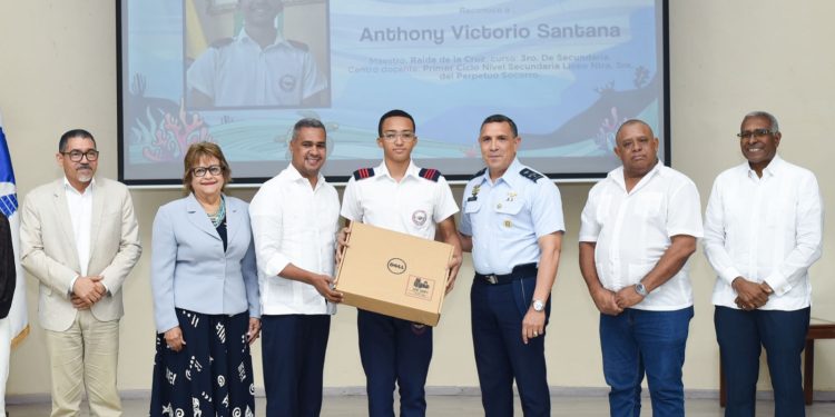 INPOSDOM y Unión Postal Universal abren convocatoria nacional para el Concurso Juvenil de Composiciones Epistolares 2026