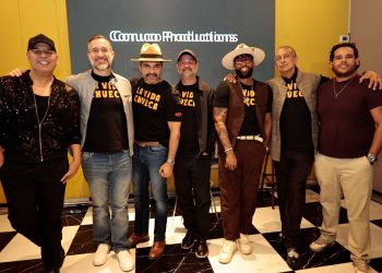 Manny Pérez se estrenará en la comedia con “La Vida Chueca”