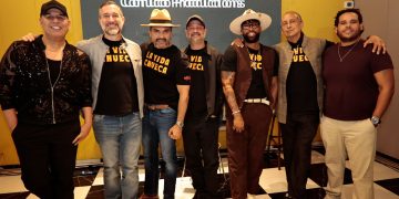 Manny Pérez se estrenará en la comedia con “La Vida Chueca”