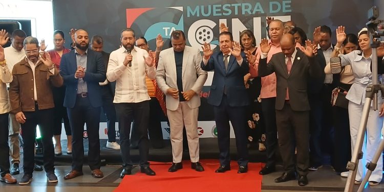 Luces, fe y acción: Santo Domingo vive la gran gala del cine cristiano que está marcando tendencia