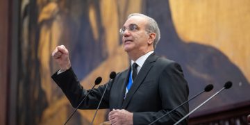 Gobierno fortalece modernización del Estado con servicios digitales, evaluación por resultados y transformación de la televisión pública