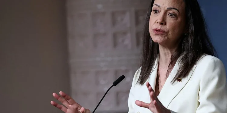 María Corina Machado, dispuesta a reunirse con Delcy Rodríguez “si es necesario” para hablar de transición democrática