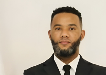 MP solicita un año de prisión preventiva para fiscal imputado de recibir 10,000 dólares de una persona bajo investigación