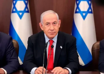 Reportan que misiles iraníes impactan a pocos metros de la oficina de Netanyahu