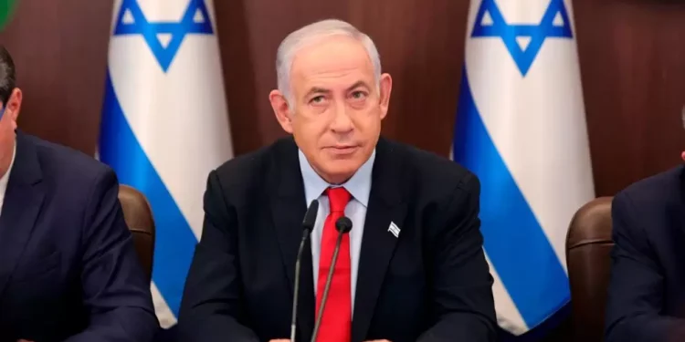 Reportan que misiles iraníes impactan a pocos metros de la oficina de Netanyahu