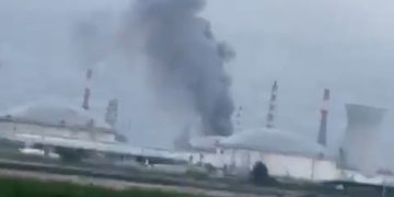 Irán bombardea la mayor refinería de Israel
